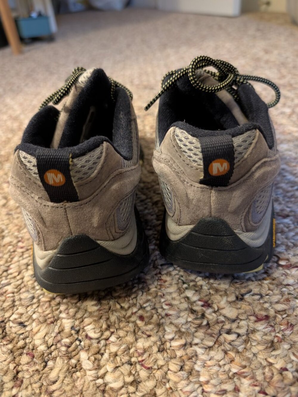 Merrell Moab 2 Vent Womens Hiking Shoes Taupe Vibram Sole Size 8.5 - Picture 2 of 6